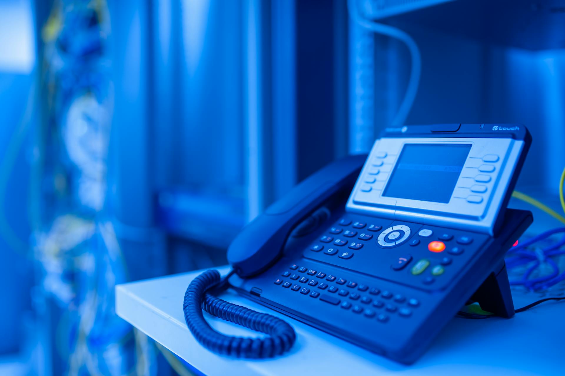 pexels-cookiecutter-voip