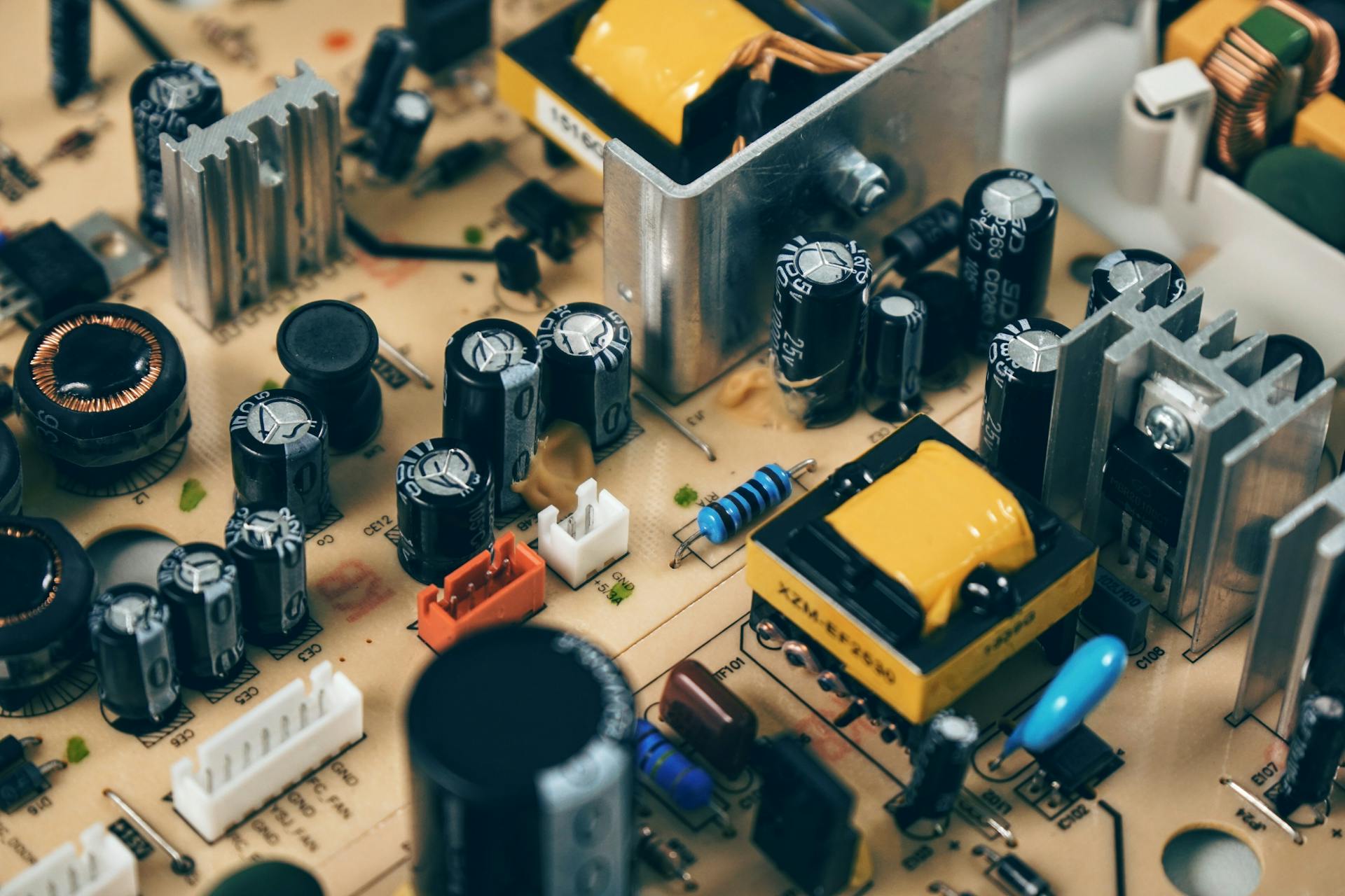pexels-pixabay-pcb